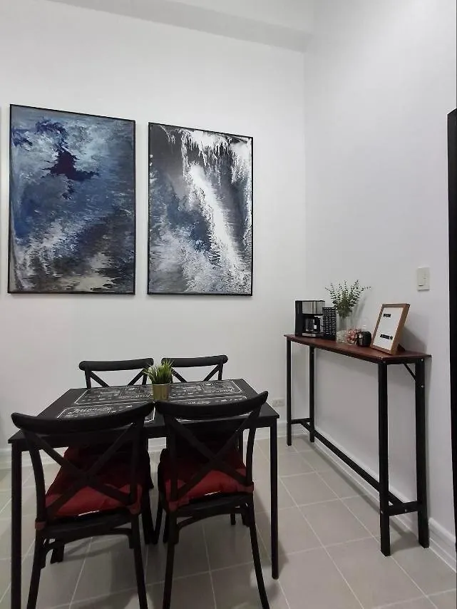 Apartment Forbeswood Garden Suite Parklane Bgc Manila