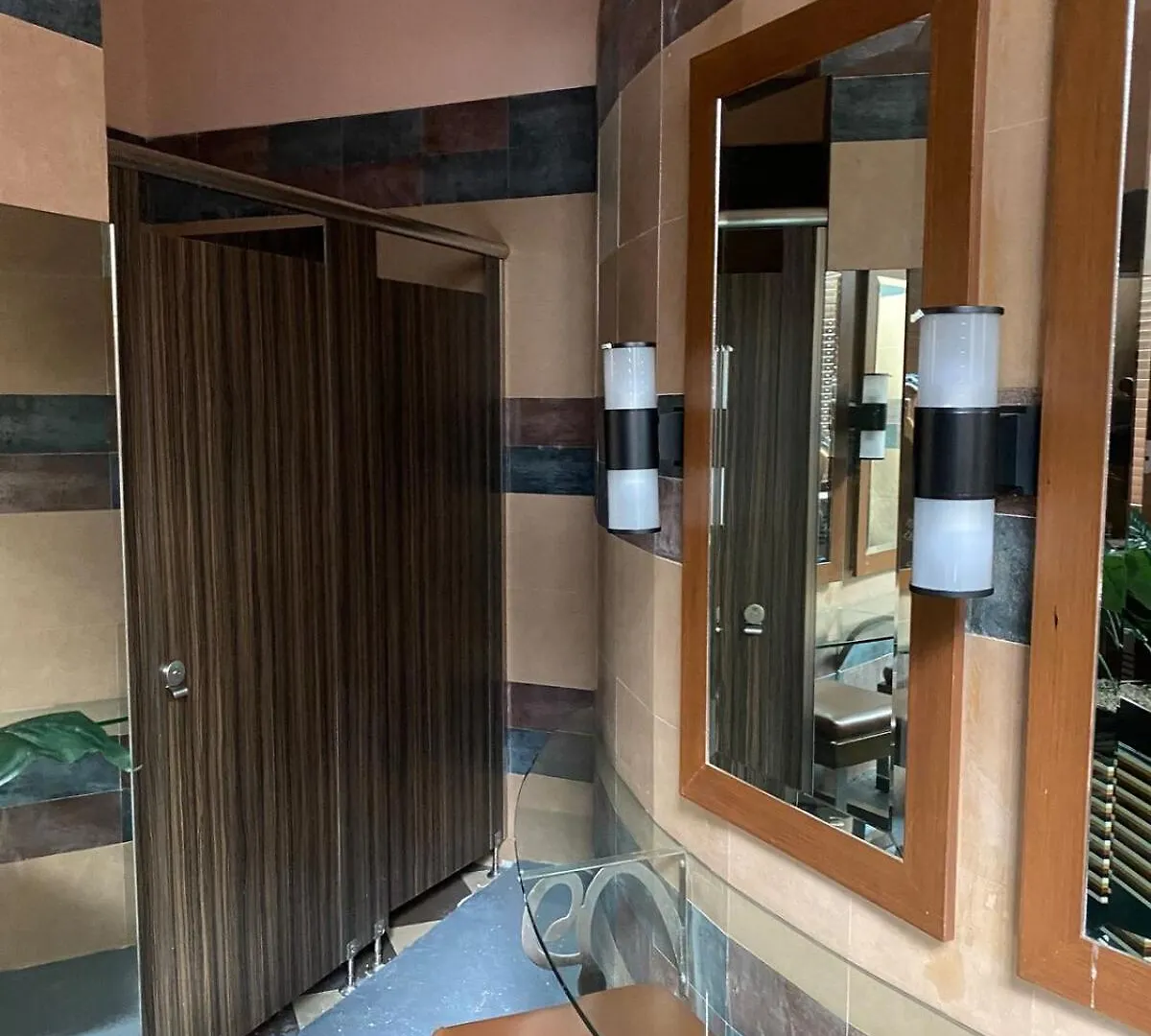 Apartment Forbeswood Garden Suite Parklane Bgc Manila Philippines