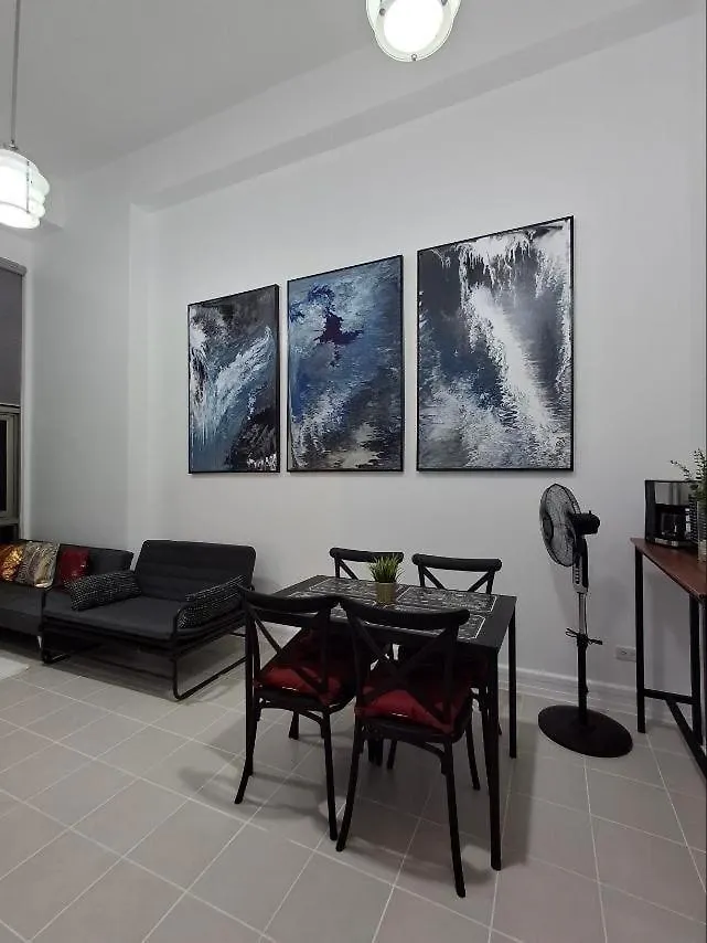 Forbeswood Garden Suite Parklane Bgc Manila